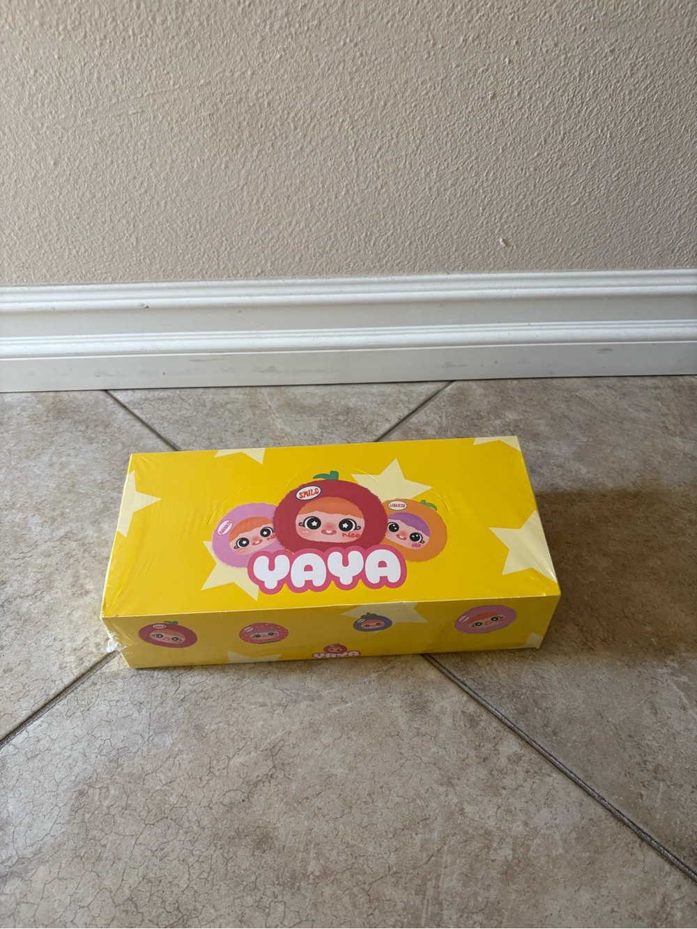 Damaged box YAYA Fun Fruit Plush Pendant  (8 blind box).